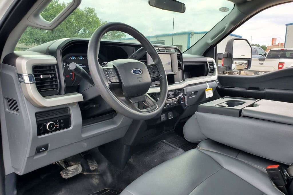 Certified 2024 Ford F250 XL w/ XL Off-Road Package AWD/4WD image 3