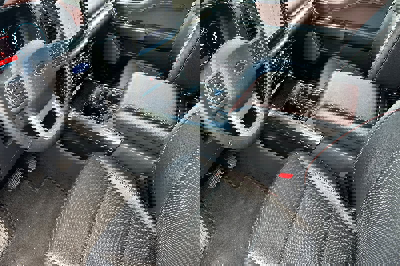 Certified 2023 Ford F150 Lariat w/ Equipment Group 502A High image 11