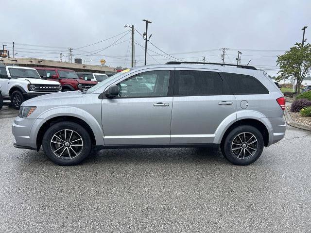 Used 2018 Dodge Journey SE w/ Connectivity Group FWD image 7