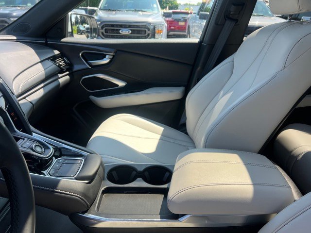Used 2025 Acura RDX SH-AWD image 17