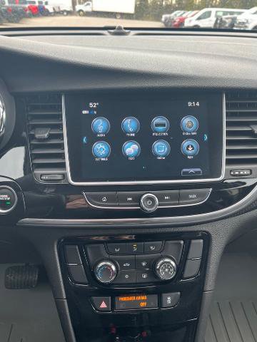 Used 2019 Buick Encore Sport Touring AWD/4WD image 25