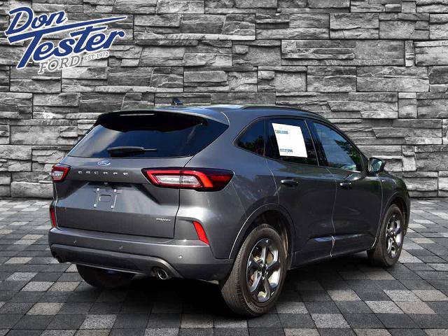 Certified 2023 Ford Escape ST-Line Select w/ Tech Pack #1 AWD/4WD image 3