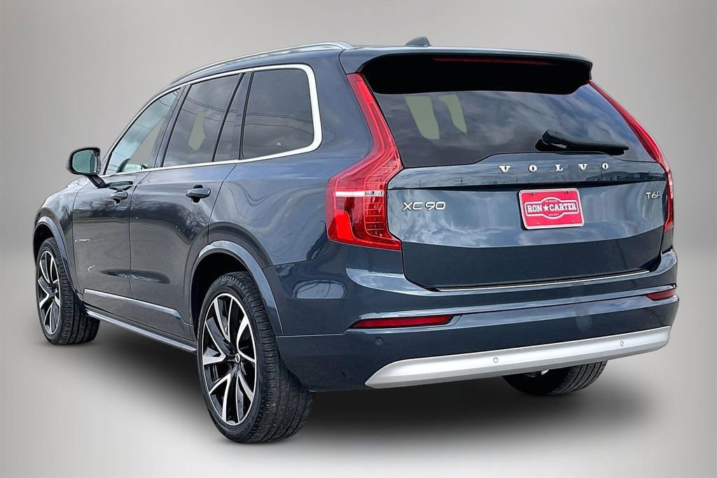 Used 2022 Volvo XC90 T6 Momentum w/ Advanced Package image 2