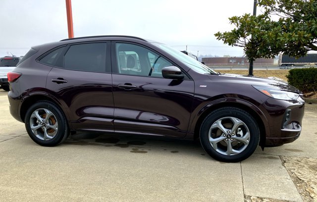 Certified 2023 Ford Escape ST-Line Select w/ Tech Pack #2 image 7