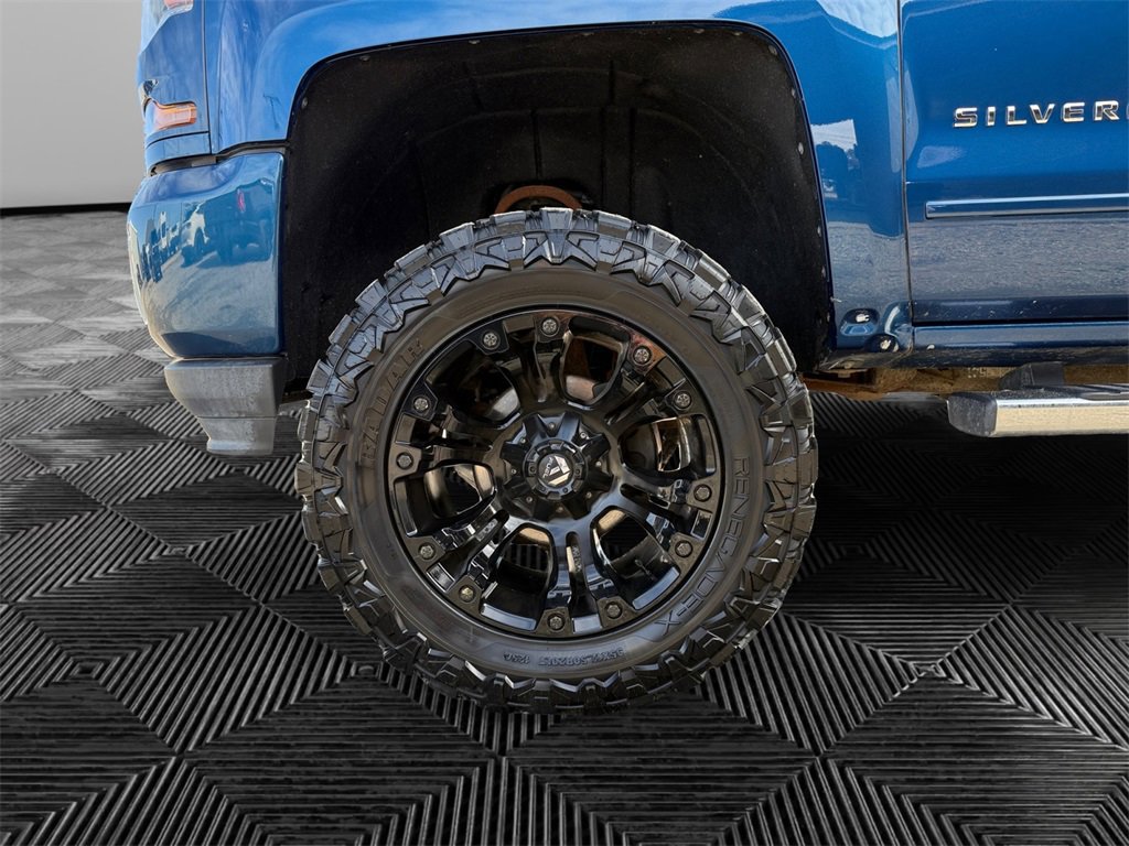 Used 2017 Chevrolet Silverado 1500 LT w/ All Star Edition image 14