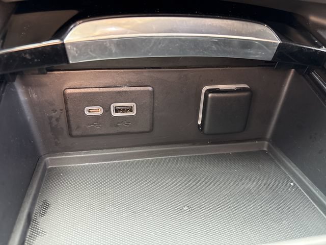 Used 2021 Buick Envision Essence w/ Sport Touring Package FWD image 77