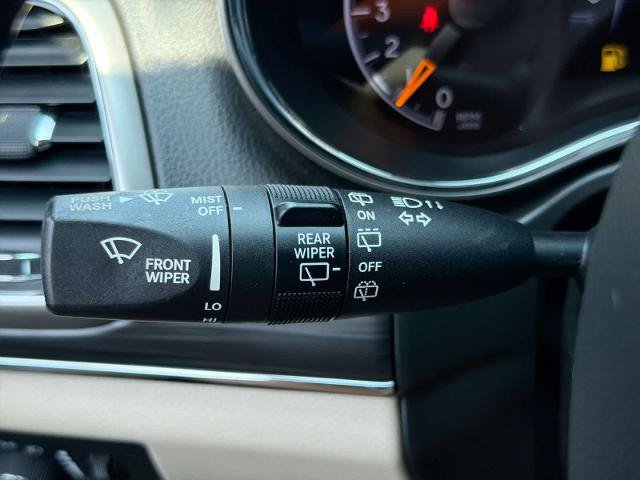 Used 2021 Jeep Grand Cherokee Limited w/ Premium Lighting Group AWD/4WD image 28