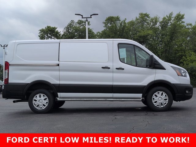 Certified 2025 Ford Transit 250 Low Roof w/ Exterior Upgrade Package RWD image 4