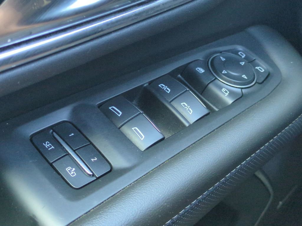 Used 2024 Chevrolet Tahoe Premier AWD/4WD image 29