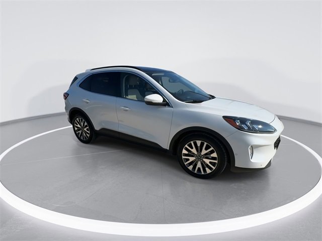 Certified 2020 Ford Escape Titanium image 3