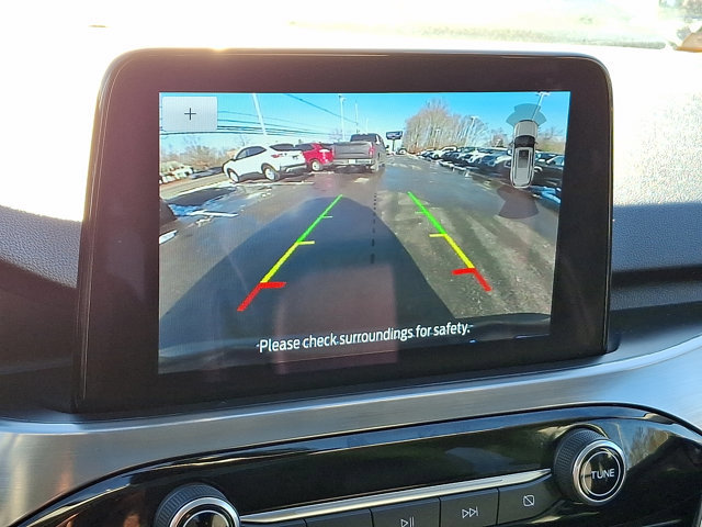 Certified 2022 Ford Escape Titanium w/ Class II Trailer Tow Package image 23