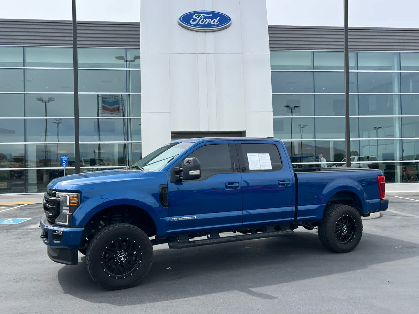 Certified 2022 Ford F350 Lariat w/ Black Appearance Package