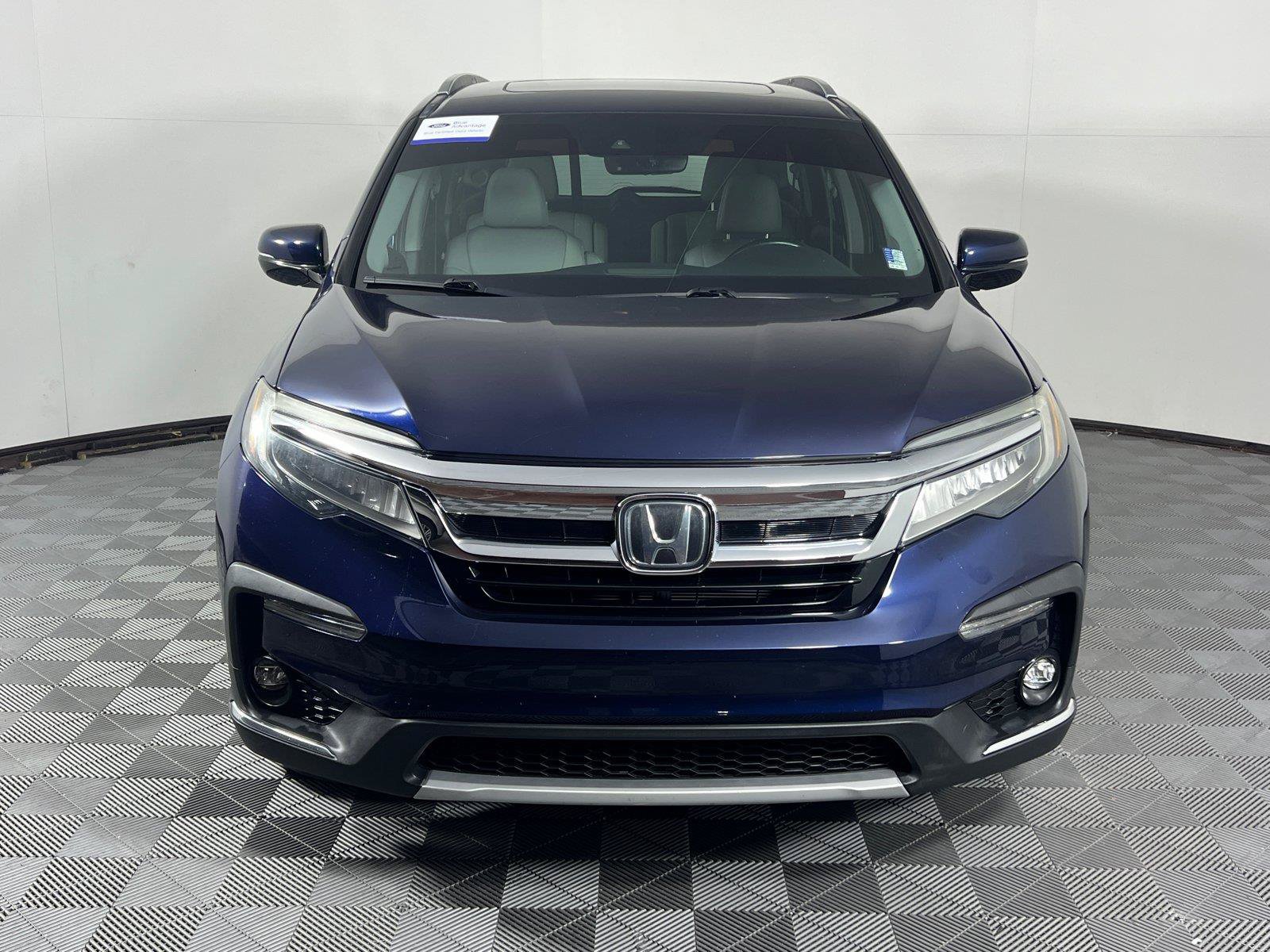 Used 2020 Honda Pilot Touring image 2