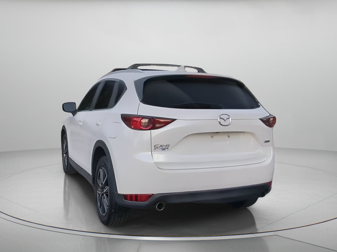 Used 2018 MAZDA CX-5 Touring w/ Preferred Equipment Package FWD image 22