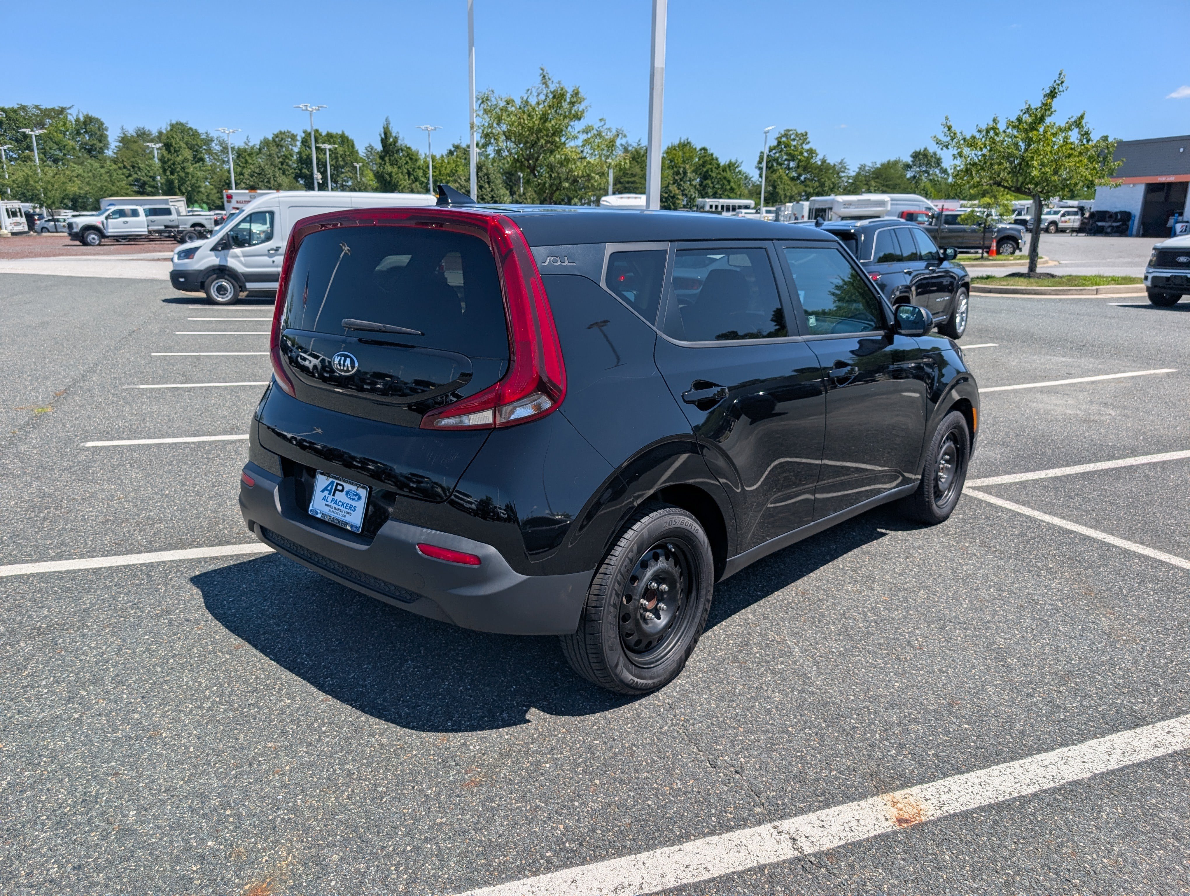 Used 2020 Kia Soul LX FWD image 3