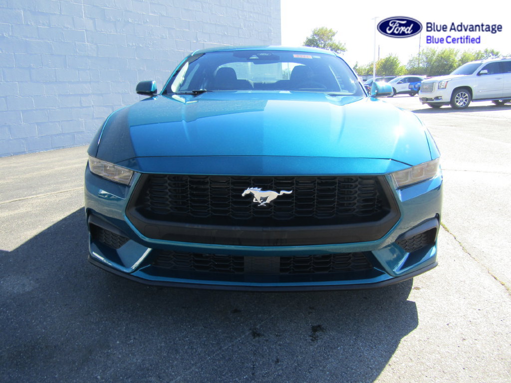 Certified 2026 Ford Mustang Coupe RWD image 9
