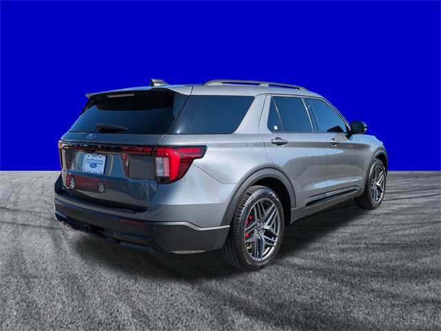 Certified 2025 Ford Explorer ST-Line w/ Premium Package image 5