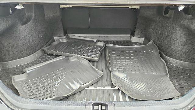 Used 2024 Toyota Camry SE image 28