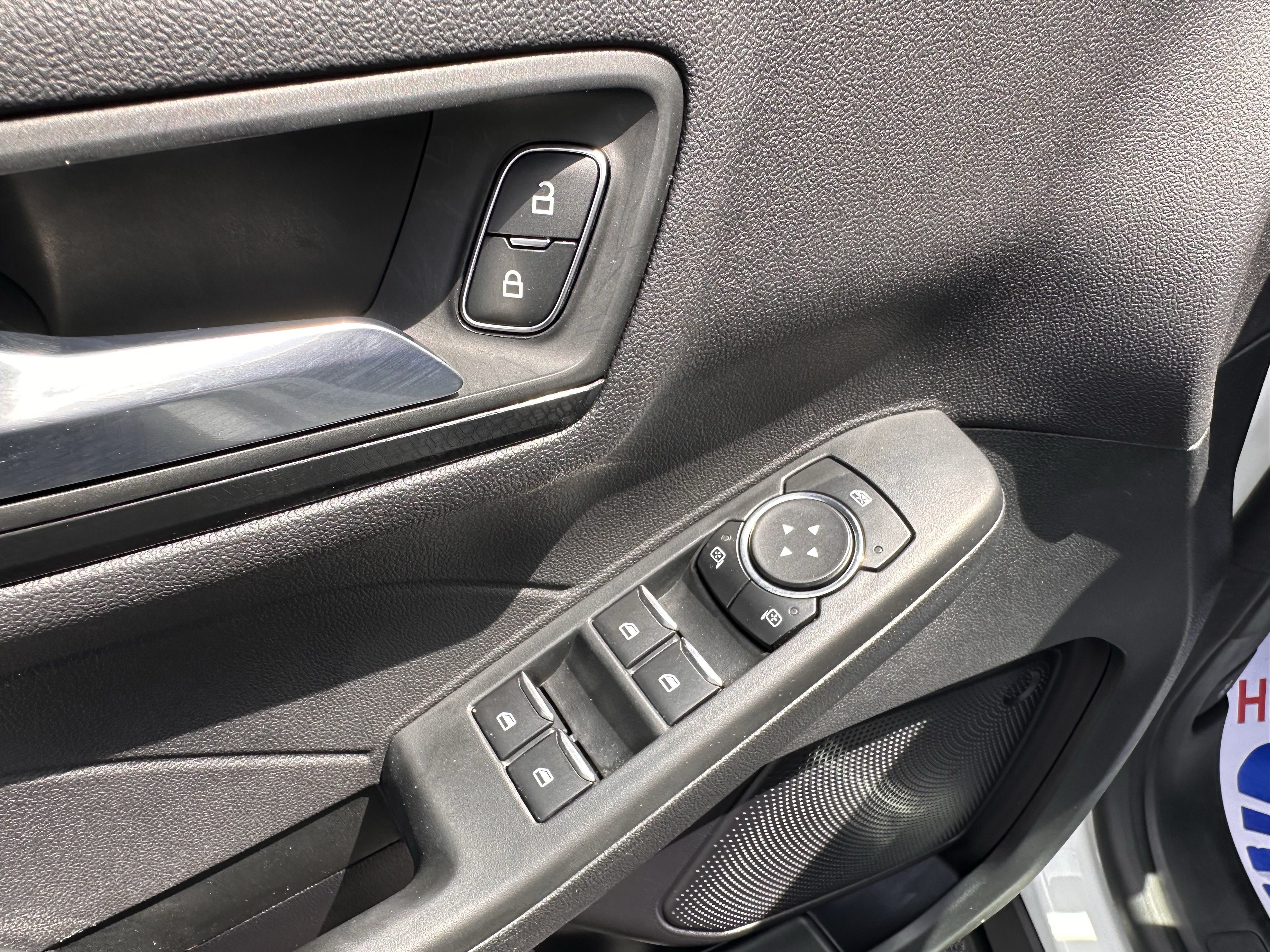 Certified 2022 Ford Escape SEL w/ SEL Stealth AWD Package image 18