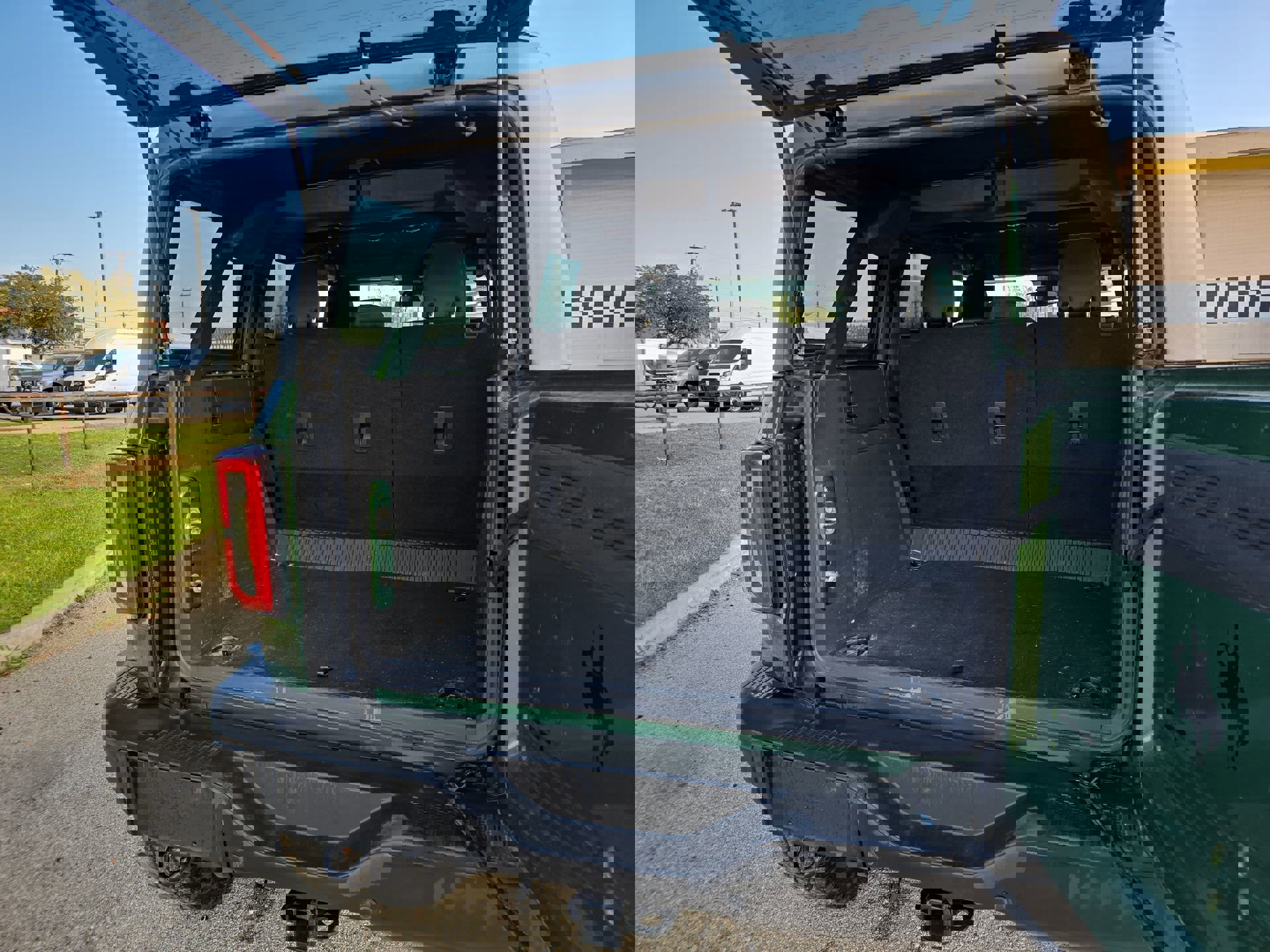 Certified 2022 Ford Bronco Badlands w/ Sasquatch Package image 21