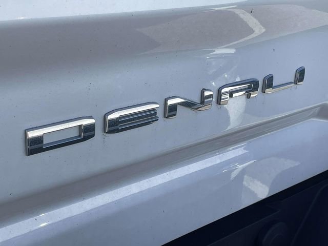 Used 2022 GMC Sierra 3500 Denali w/ Denali Ultimate Package image 7