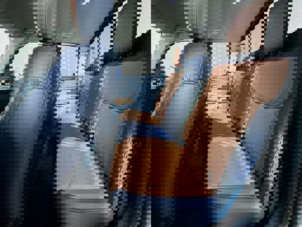 Certified 2024 Ford Maverick Lariat w/ 4K Tow Package image 16