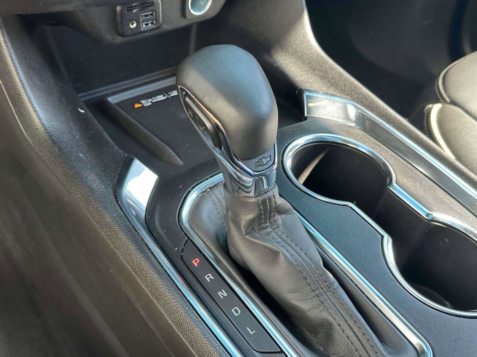 Used 2023 Chevrolet Traverse Premier w/ Redline Edition image 30