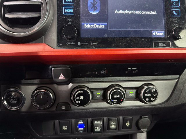 Used 2018 Toyota Tacoma TRD Off-Road AWD/4WD image 26