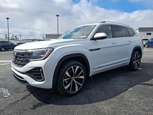 Used 2024 Volkswagen Atlas SEL Premium R-Line AWD/4WD image 3