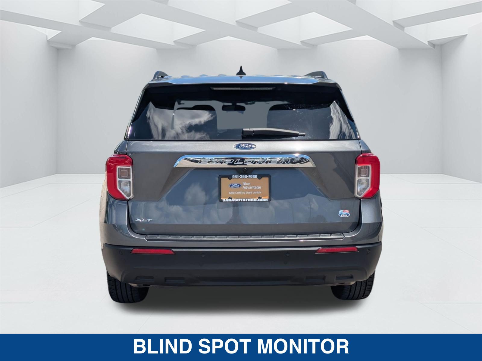 Certified 2023 Ford Explorer XLT RWD image 6