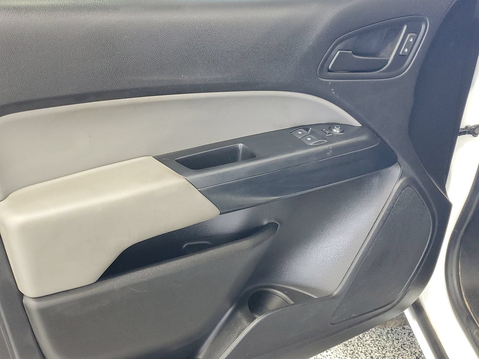 Used 2018 Chevrolet Colorado W/T w/ WT Convenience Package AWD/4WD image 6