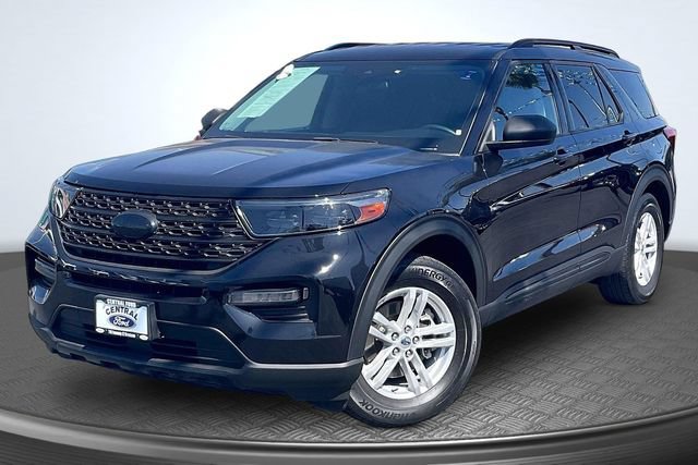 Certified 2024 Ford Explorer XLT w/ Equipment Group 202A RWD image 11