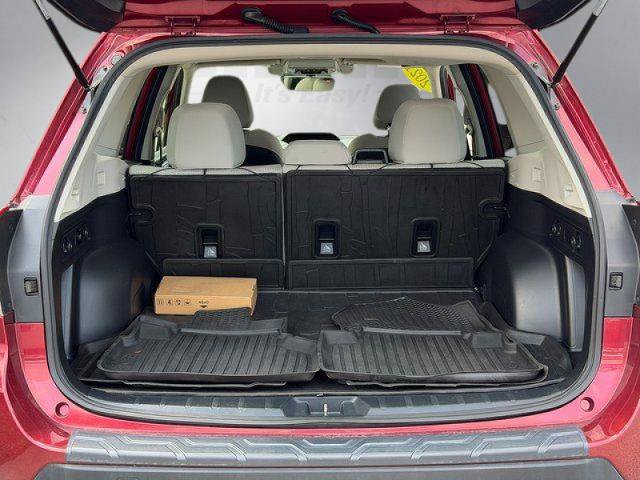Used 2021 Subaru Forester Premium AWD/4WD image 24