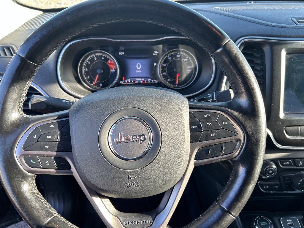 Used 2021 Jeep Cherokee Latitude Lux w/ Comfort/Convenience Group AWD/4WD image 8