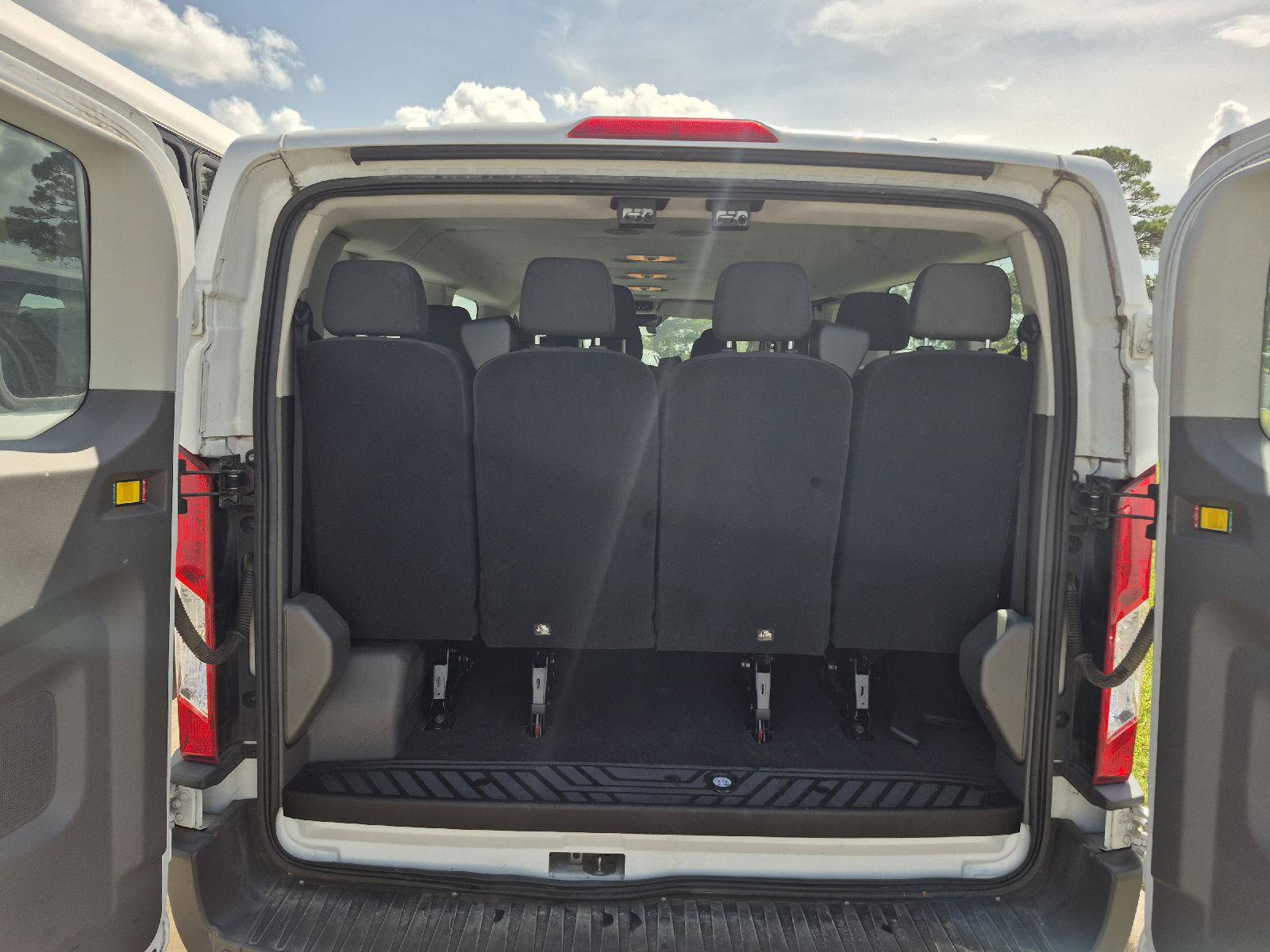 Certified 2020 Ford Transit 350 XLT RWD image 9