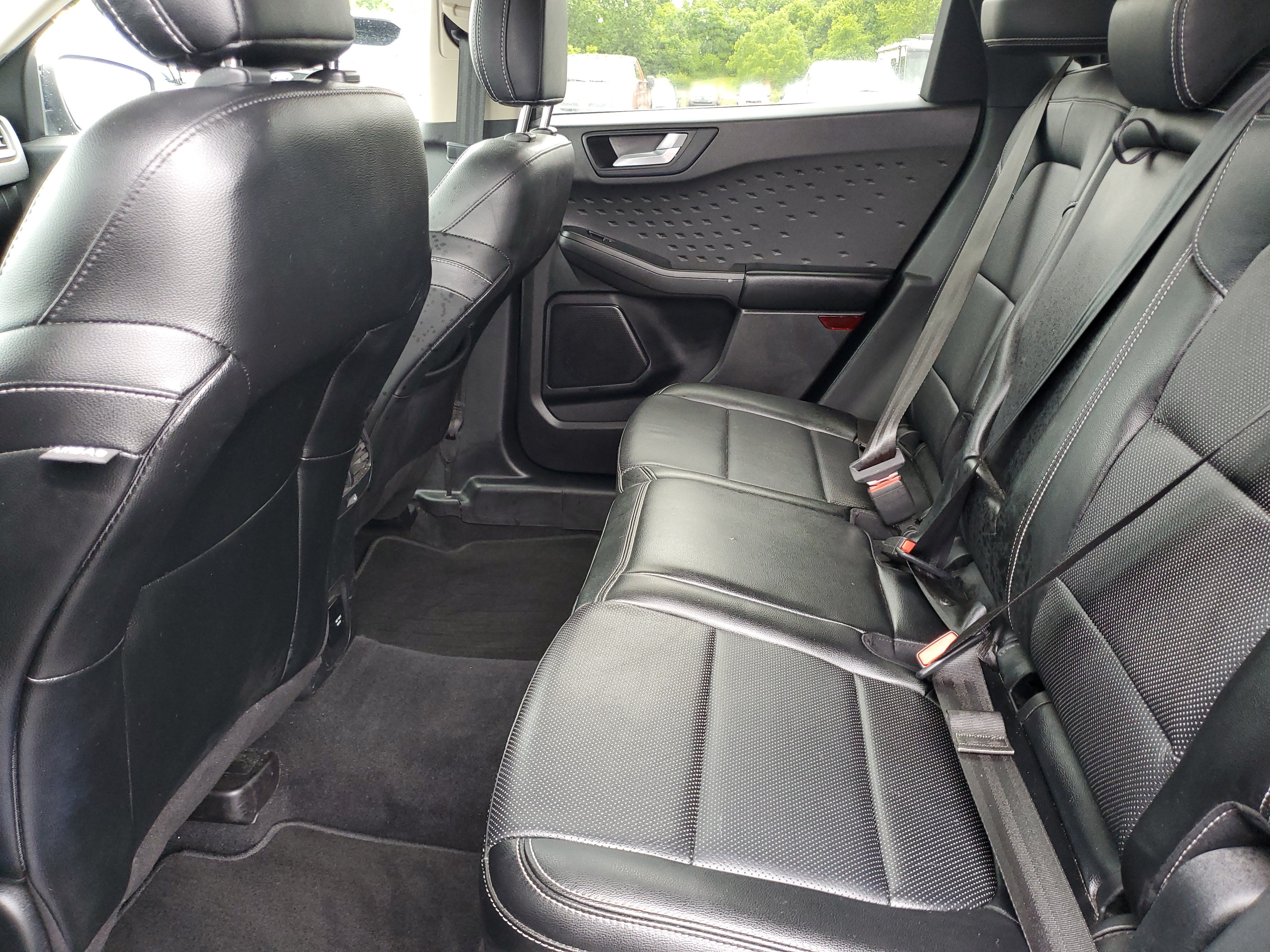 Certified 2020 Ford Escape Titanium AWD/4WD image 12