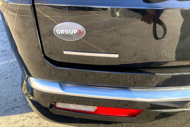 Used 2022 Jeep Grand Wagoneer Series III w/ Rear Seat Video Group 1 image 9