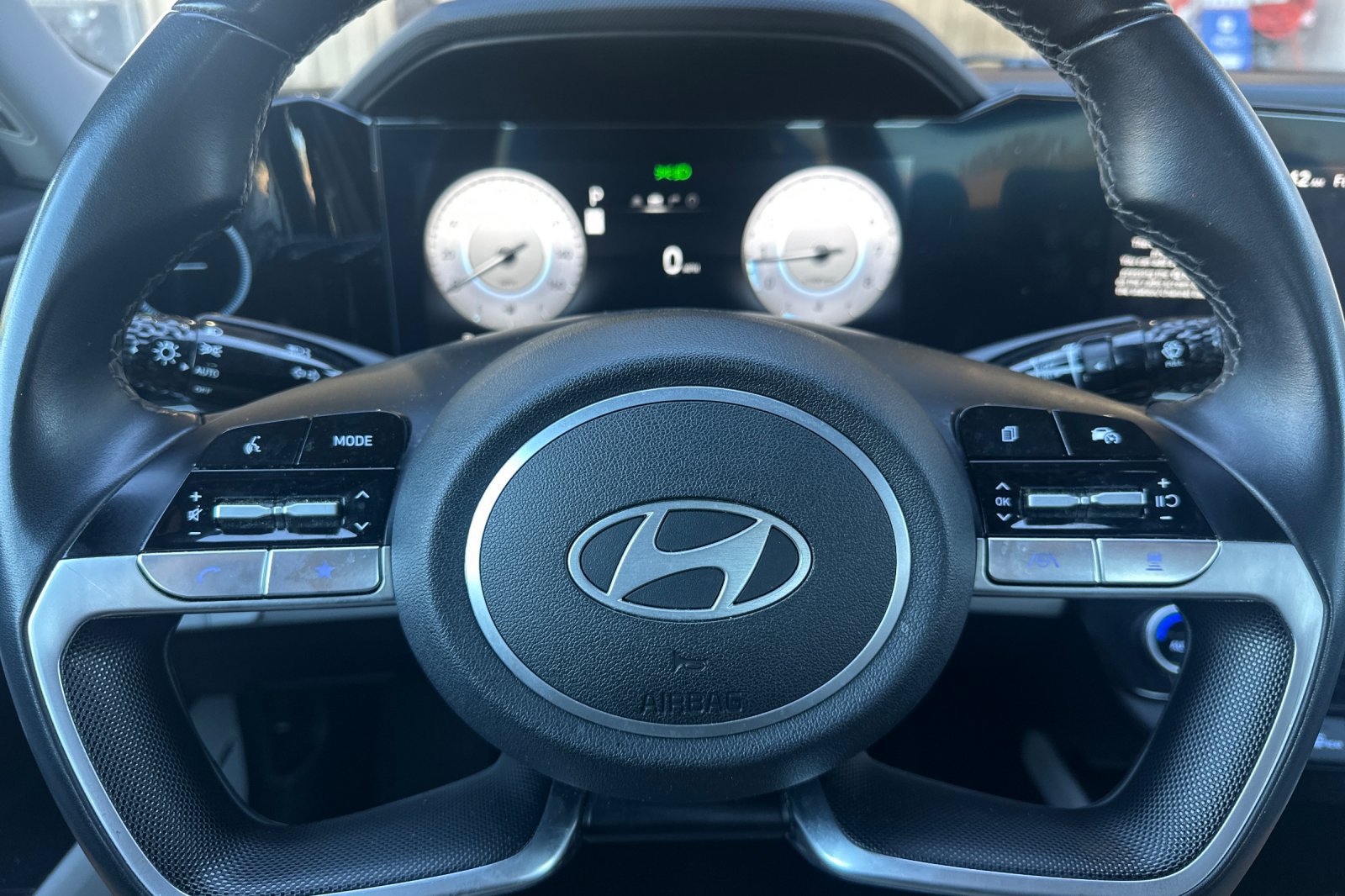 Used 2024 Hyundai Elantra Limited FWD image 21