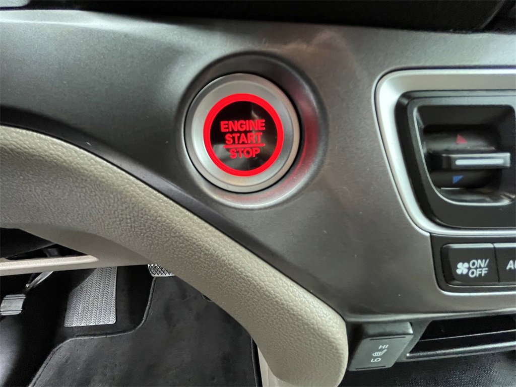 Used 2019 Honda Ridgeline RTL-T image 13