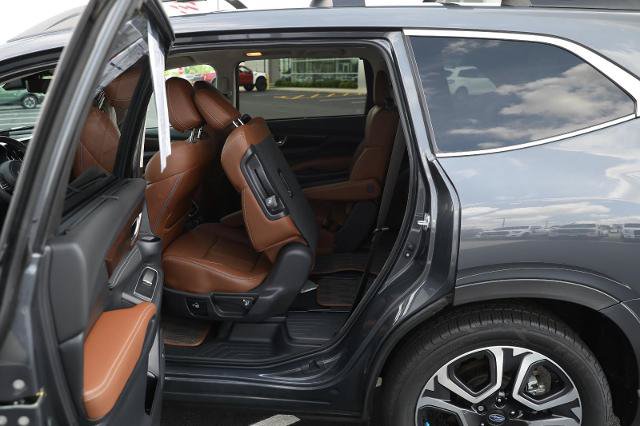 Used 2023 Subaru Ascent Touring AWD/4WD image 32