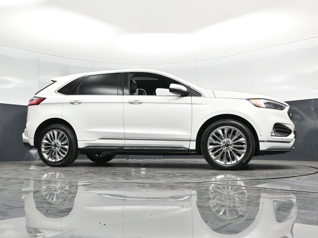 Certified 2020 Ford Edge Titanium w/ Equipment Group 301A AWD/4WD image 48