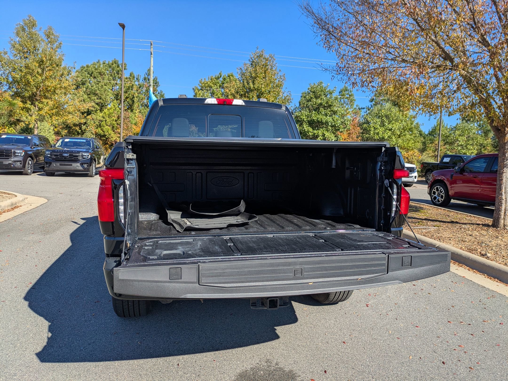 Certified 2024 Ford F150 Lightning Lariat image 40