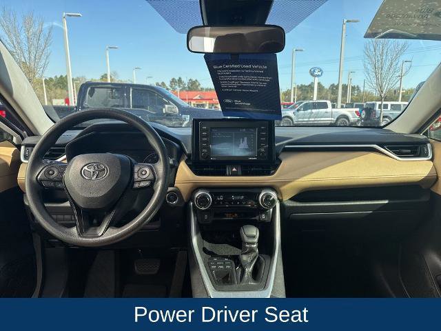 Used 2020 Toyota RAV4 XLE w/ Convenience Package image 14