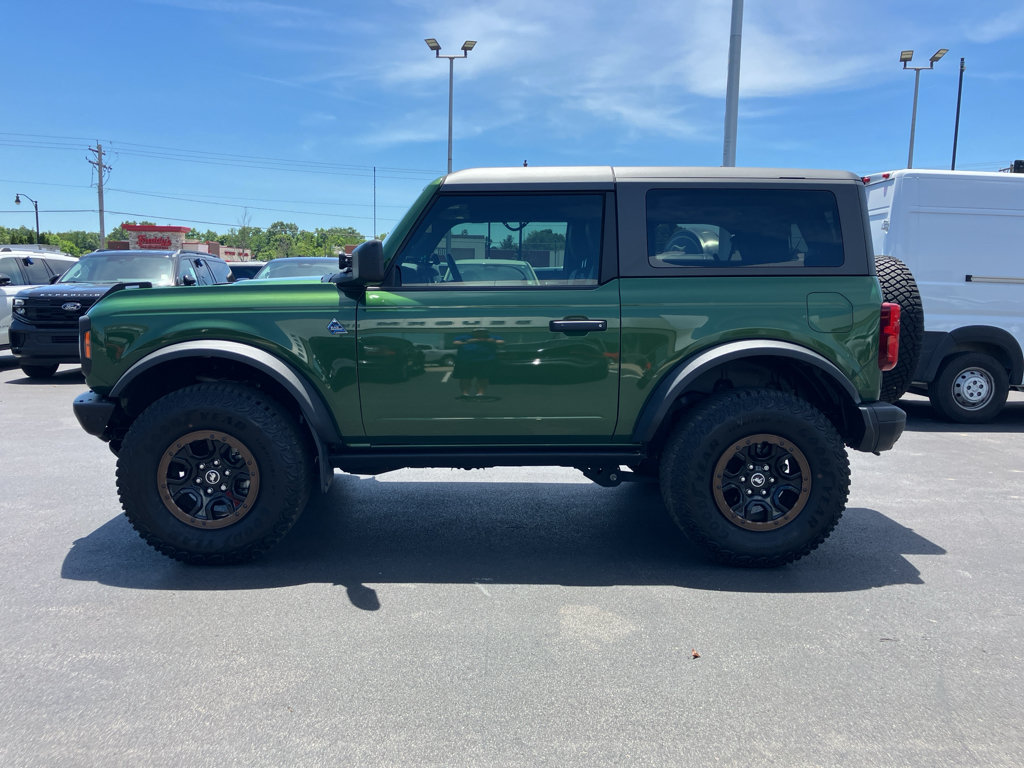 Certified 2024 Ford Bronco Black Diamond w/ Sasquatch Package AWD/4WD image 3