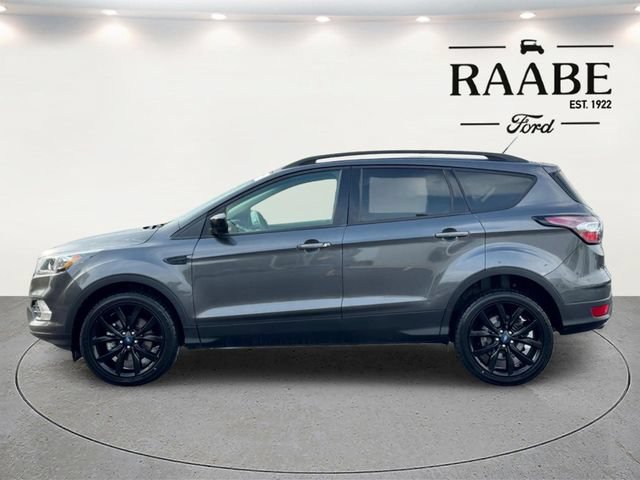 Certified 2018 Ford Escape SE w/ SE Sport Appearance Package AWD/4WD image 4