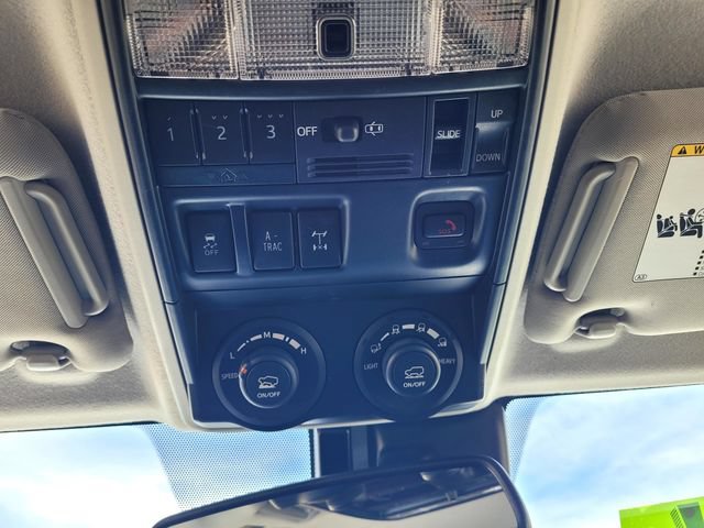 Used 2023 Toyota 4Runner TRD Off-Road Premium w/ Moonroof Package AWD/4WD image 19