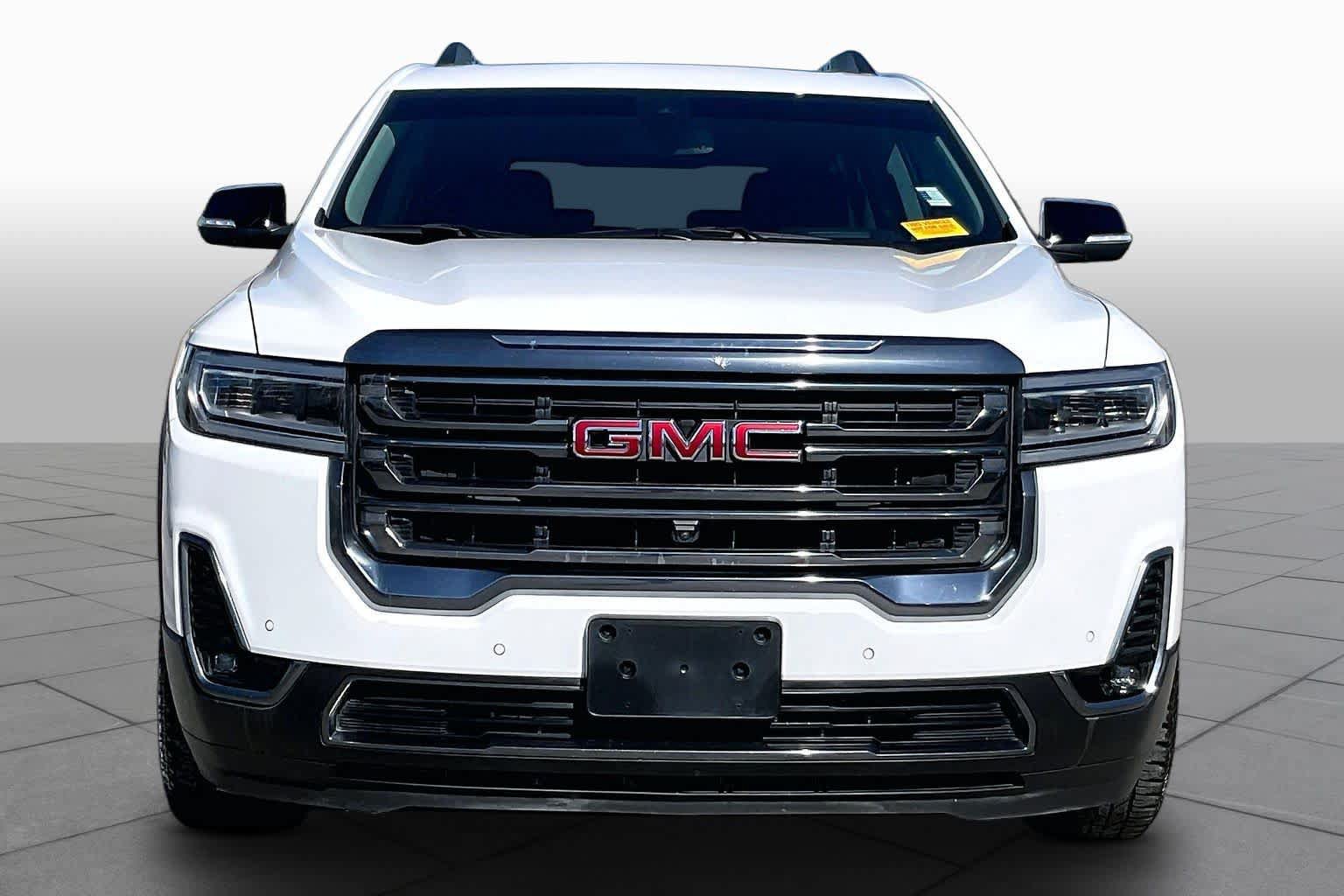 Used 2022 GMC Acadia AT4 w/ Technology Package AWD/4WD image 4