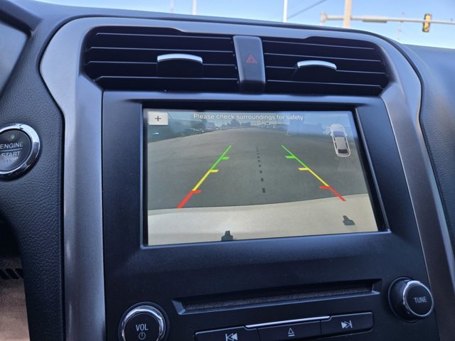 Certified 2017 Ford Fusion SE w/ Fusion SE Technology Package FWD image 11