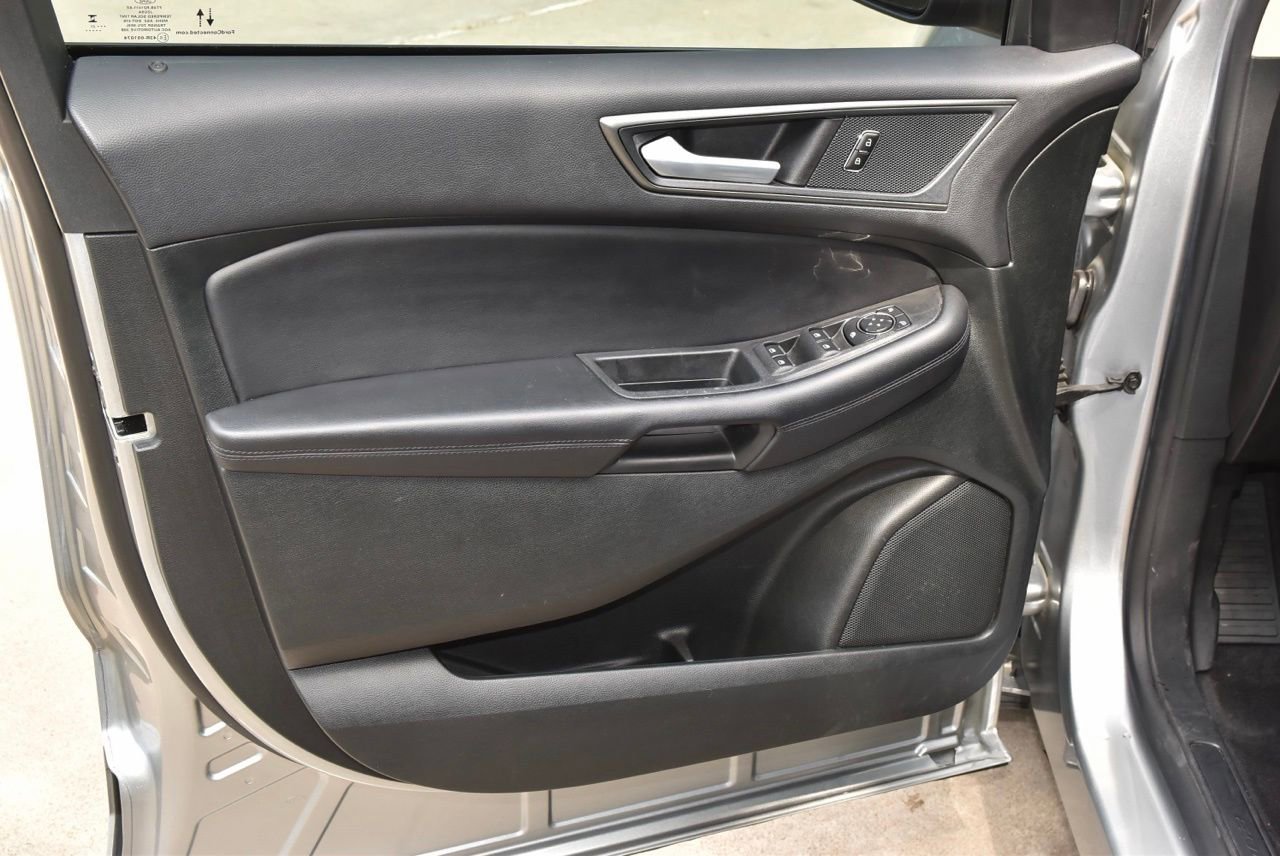 Certified 2023 Ford Edge SE w/ Black Appearance Package image 33