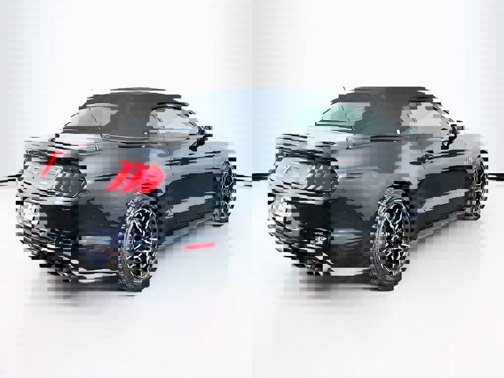 Certified 2022 Ford Mustang GT Premium image 5